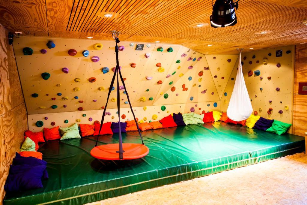Jugendherberge Garmisch-Partenkirchen - Membership Required! Dış mekan fotoğraf