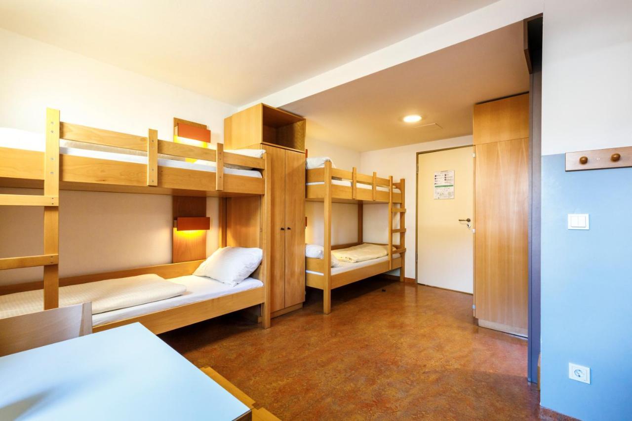 Jugendherberge Garmisch-Partenkirchen - Membership Required! Dış mekan fotoğraf