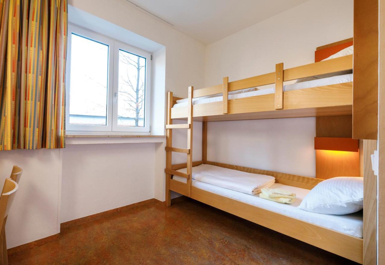 Jugendherberge Garmisch-Partenkirchen - Membership Required! Dış mekan fotoğraf