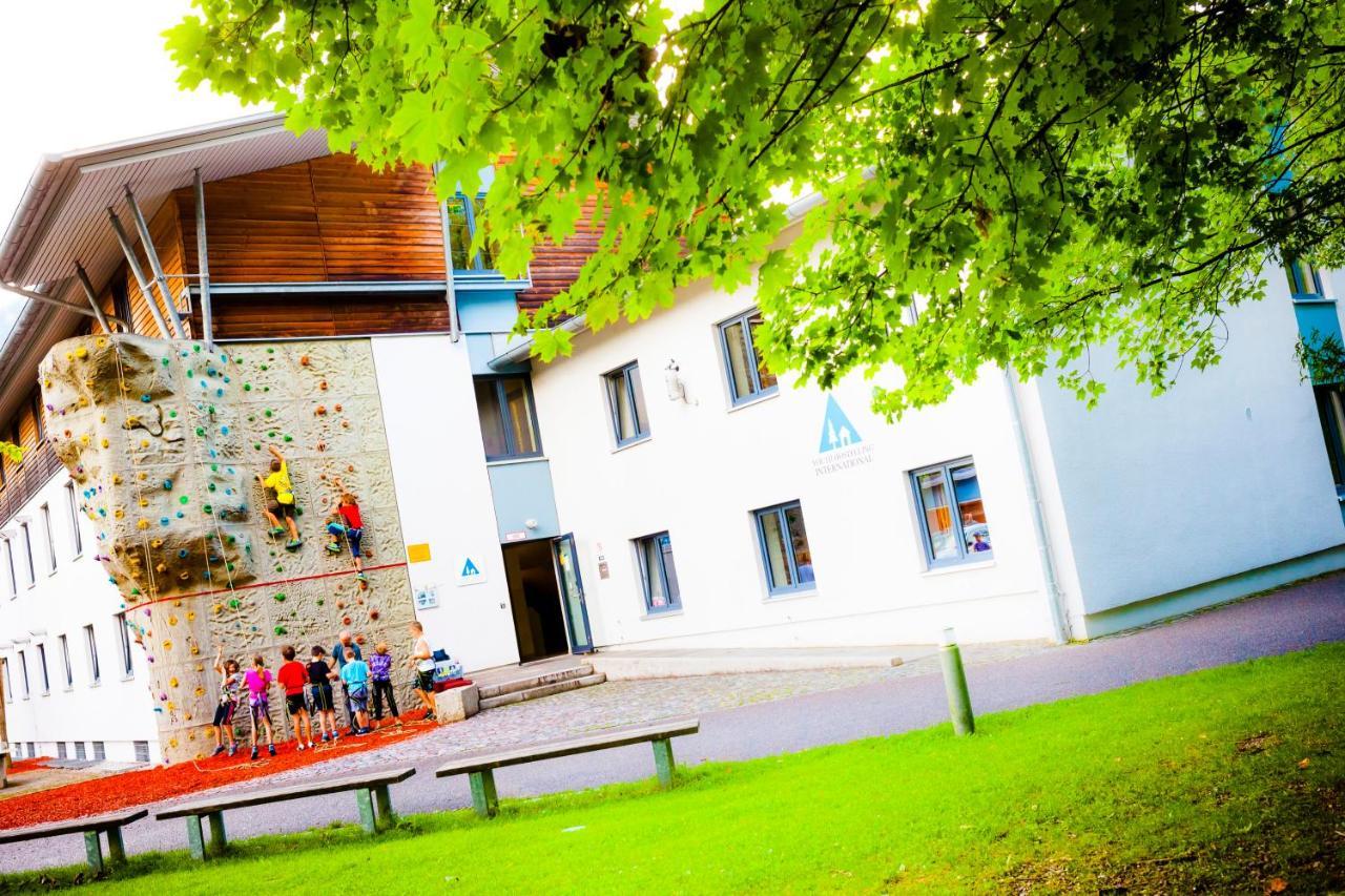 Jugendherberge Garmisch-Partenkirchen - Membership Required! Dış mekan fotoğraf